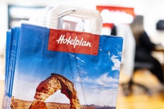 La Commission de la concurrence (Comco) procède à un examen approfondi de l'acquisition du voyagiste Hotelplan par DERTOUR. (archive) KEYSTONE/MICHAEL BUHOLZER
